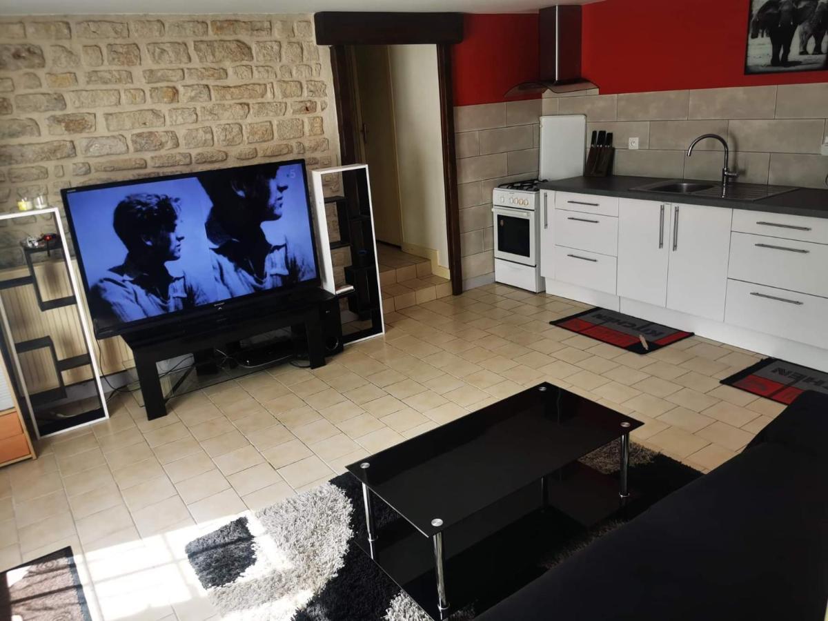 Chambre Privee Chez L'Habitant Et Partage Des Partie Communes Fontivillie المظهر الخارجي الصورة